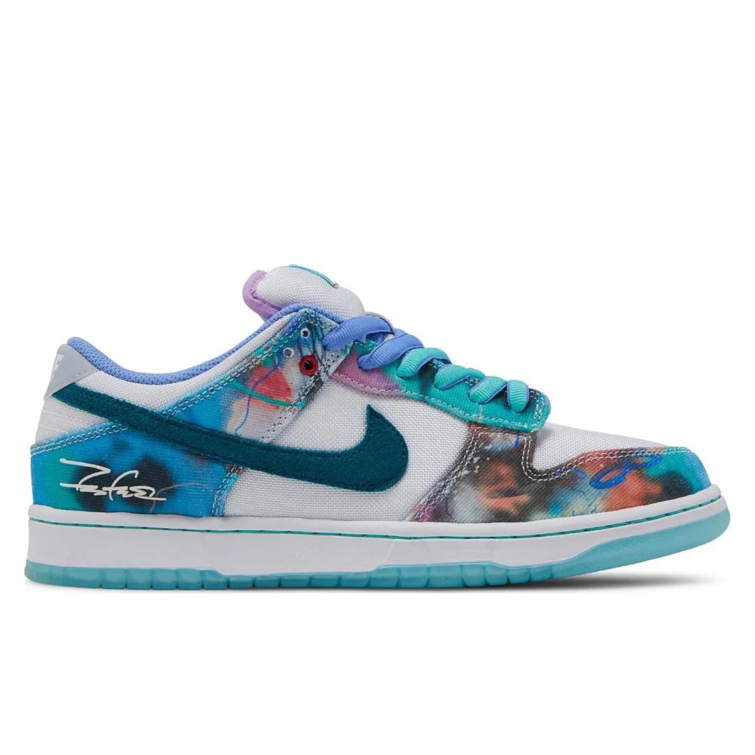 NIKE DUNK LOW SB X FUTURA LABORATORIES “BLEACHED AQUA”