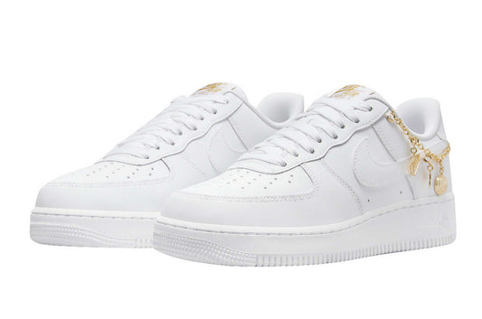 NIKE WMNS AIR FORCE 1 LOW LX LUCKY CHARMS WHITE